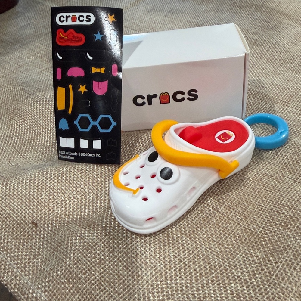 McDonald’s toy CROCS White Character keychain #7